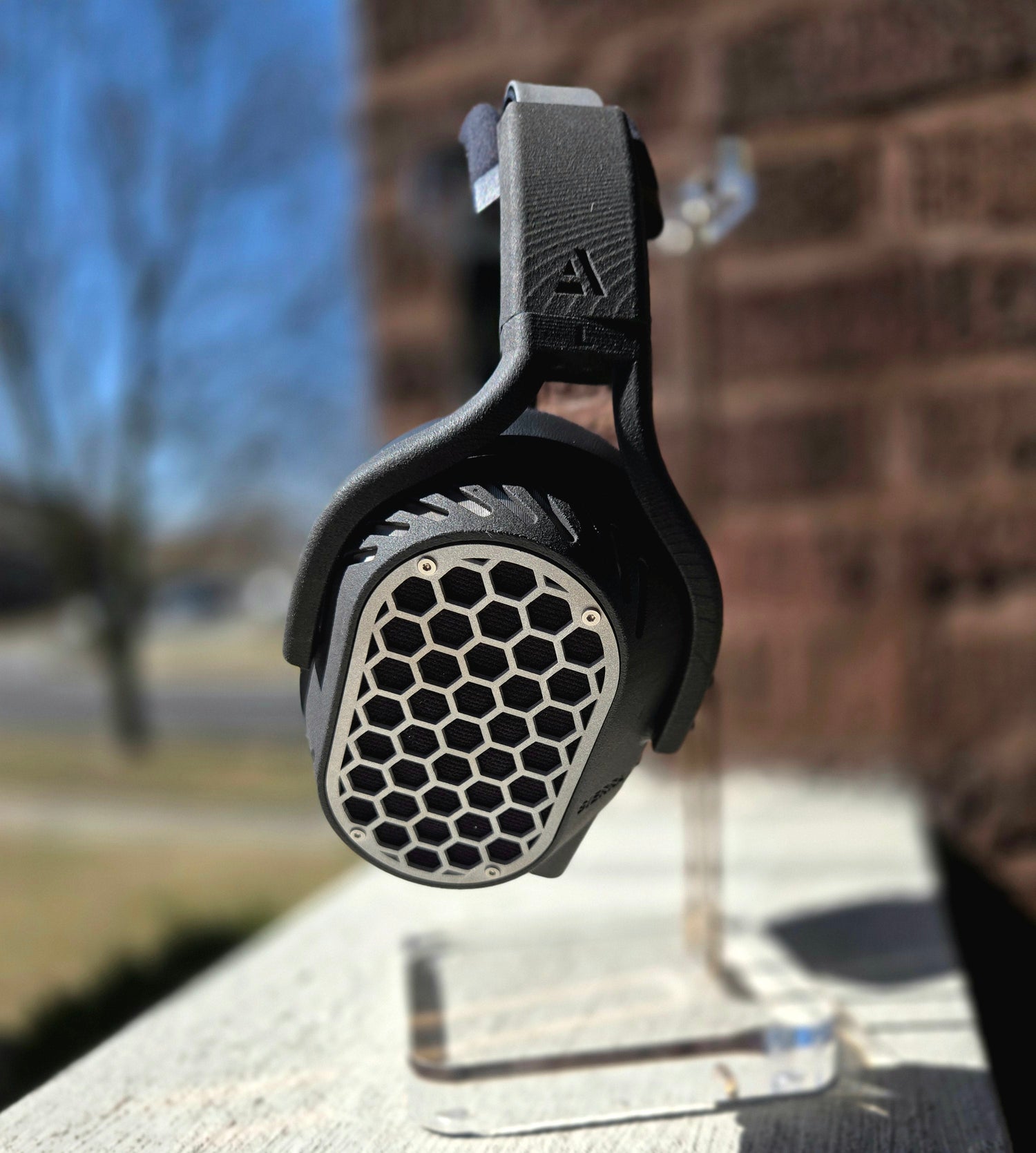 Auribus Sierra, What if Sennheiser HD600 was American (aka: All about that bass *and* treble)