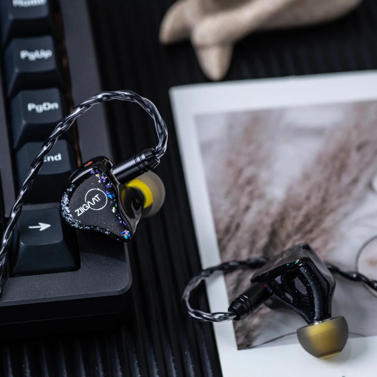 ZiiGaat x Jays Audio Estrella IEM, additional product view