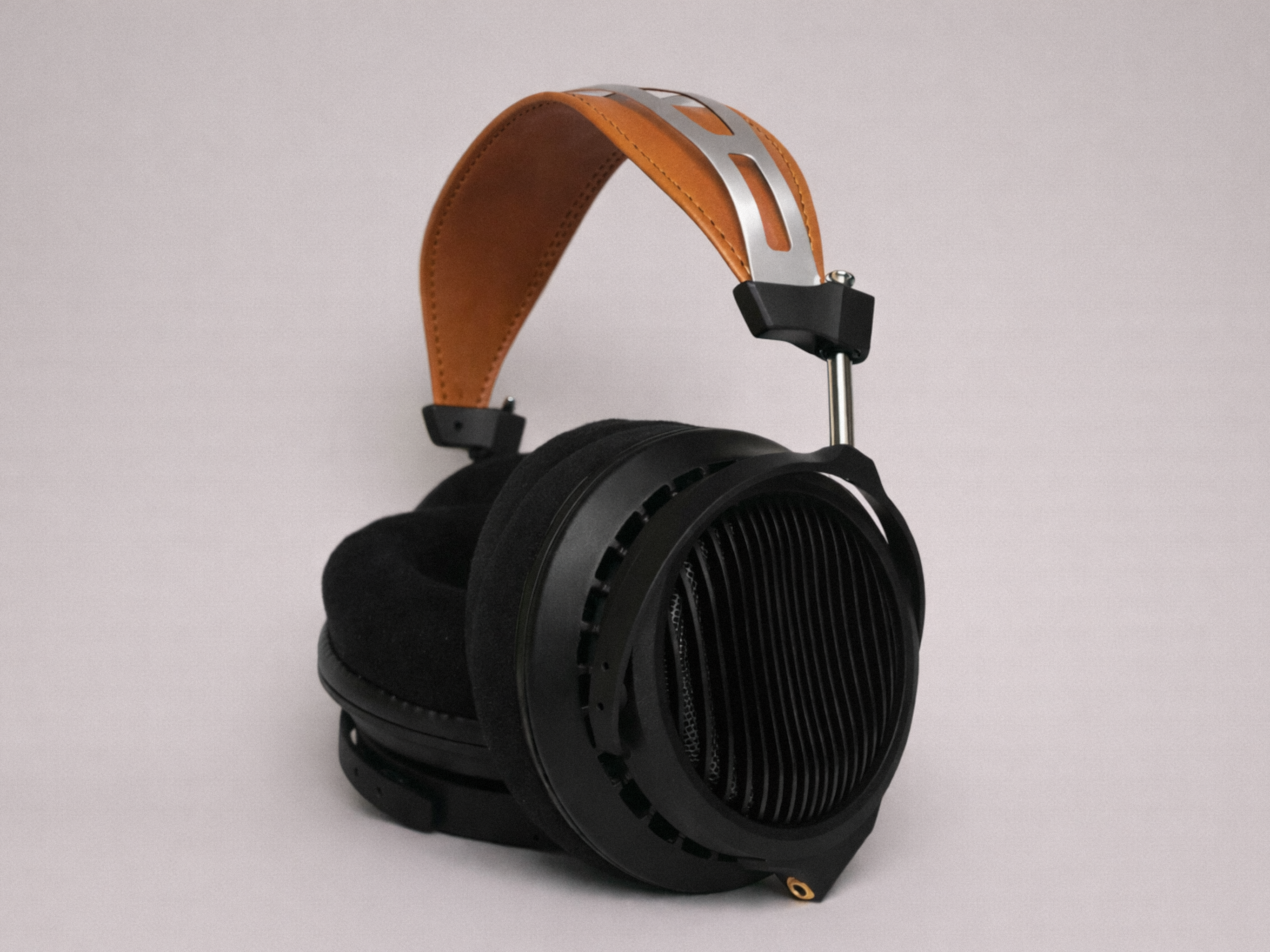 Mirph Designs VITRUM headphones with cognac genuine leather headband