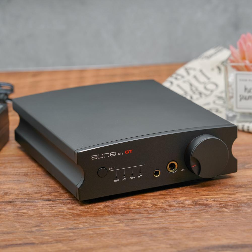 Aune X1s GT DAC and headphone amplifier front view