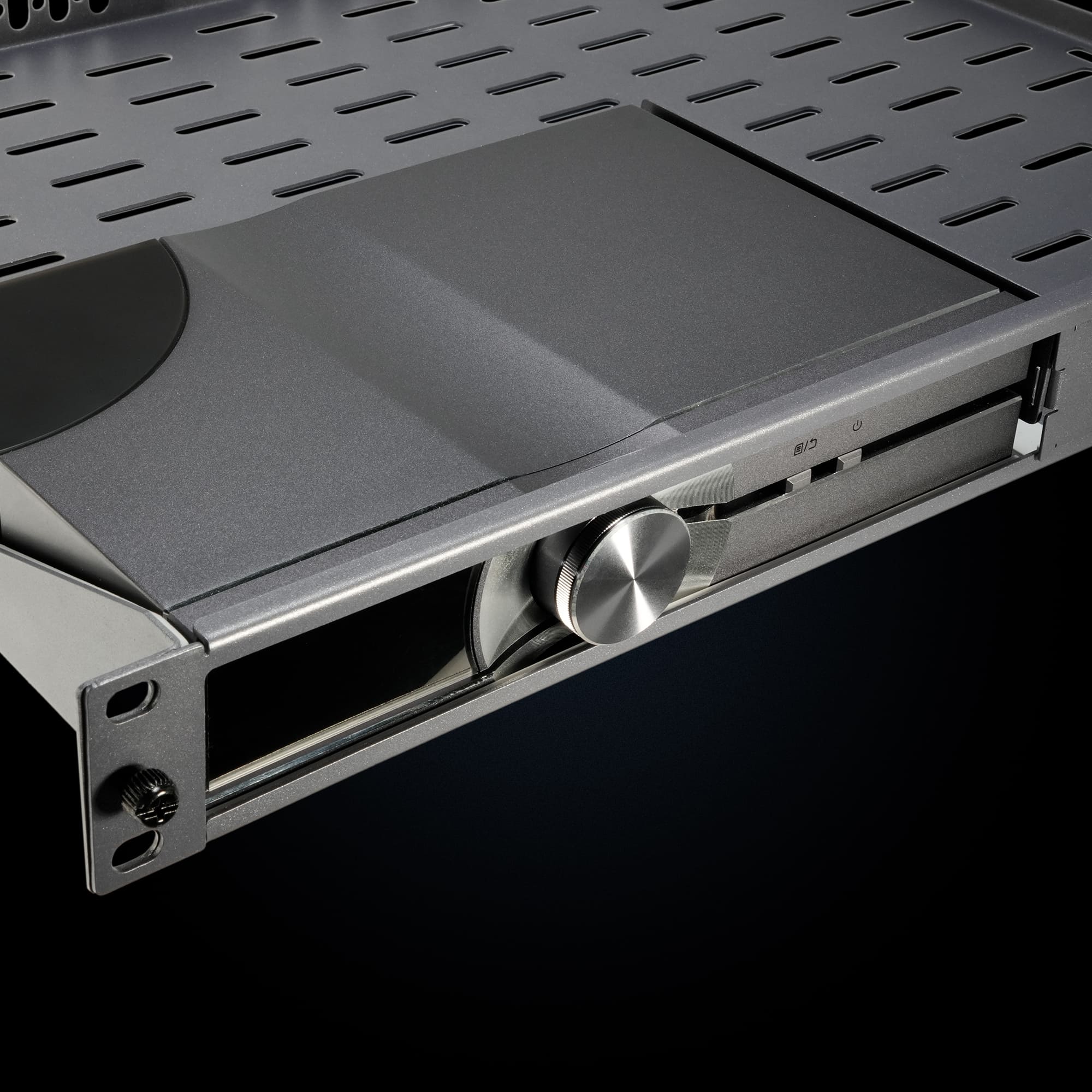 SilentPower OMNI Rack Mount Kit detail