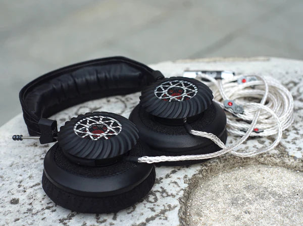 Pulsar airbuds top