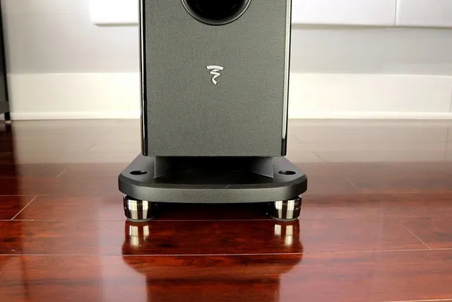 Isoacoustics Gaia II