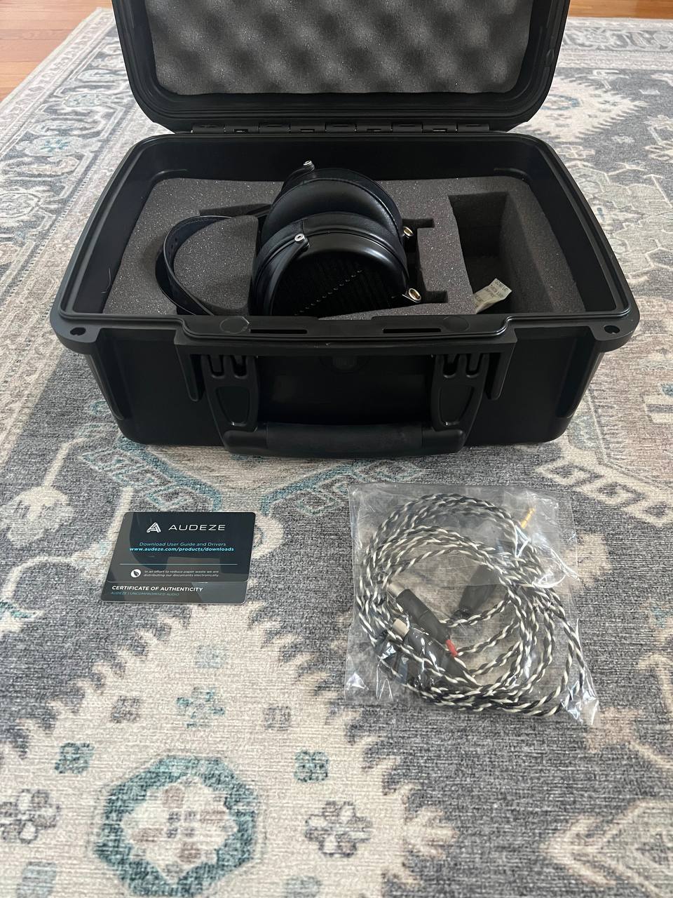 Audeze LCD-24 (Pre-Owned)