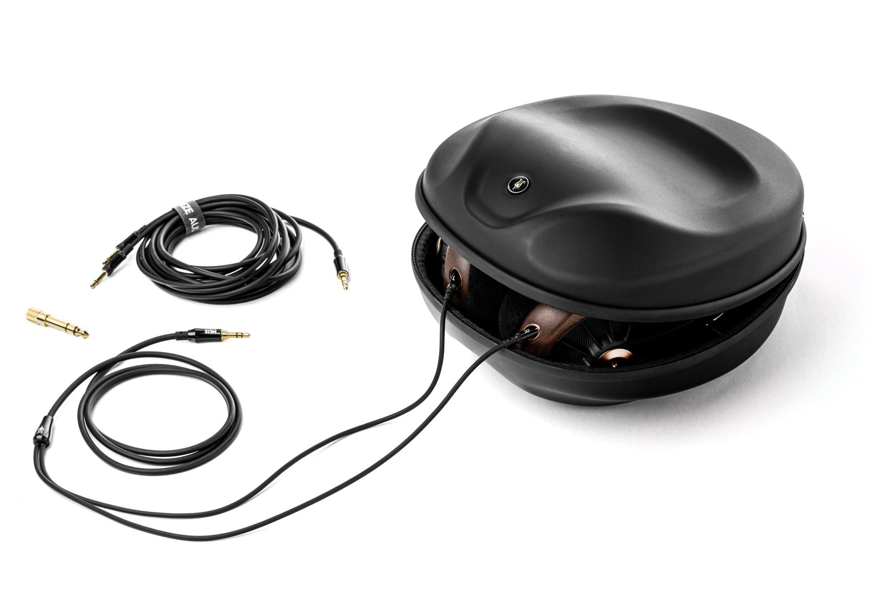 Meze audio 109 pro with hard carry case and extra cable